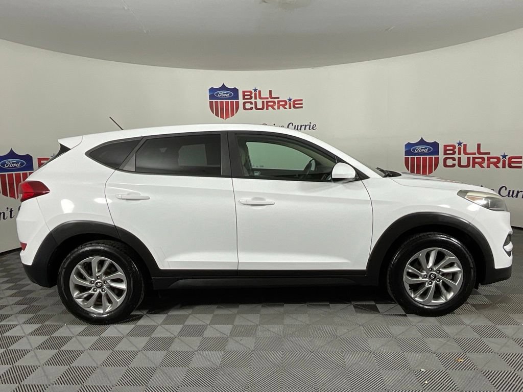 Used 2018 Hyundai Tucson SE FWD image 2
