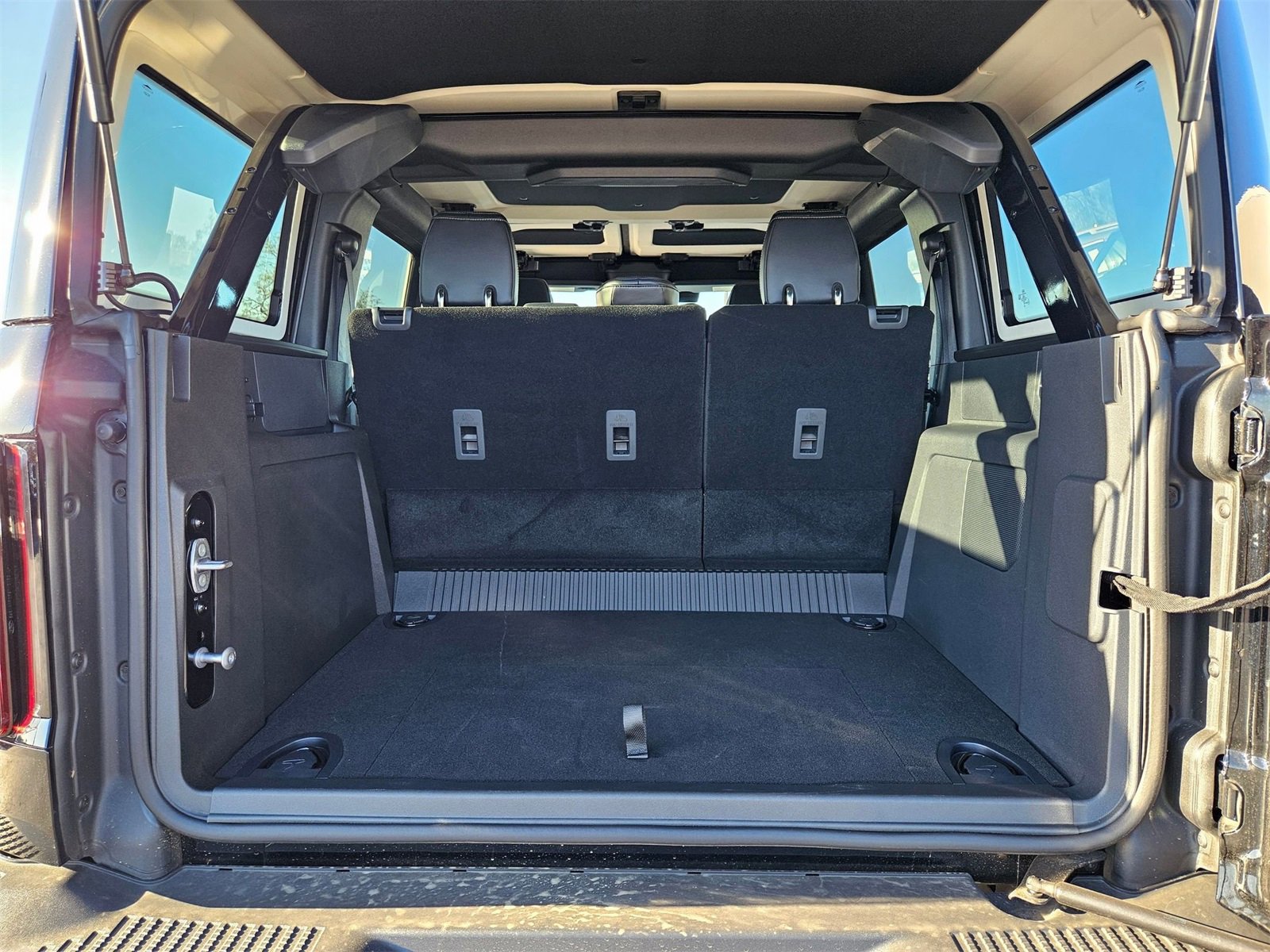 New 2025 Ford Bronco Badlands image 7