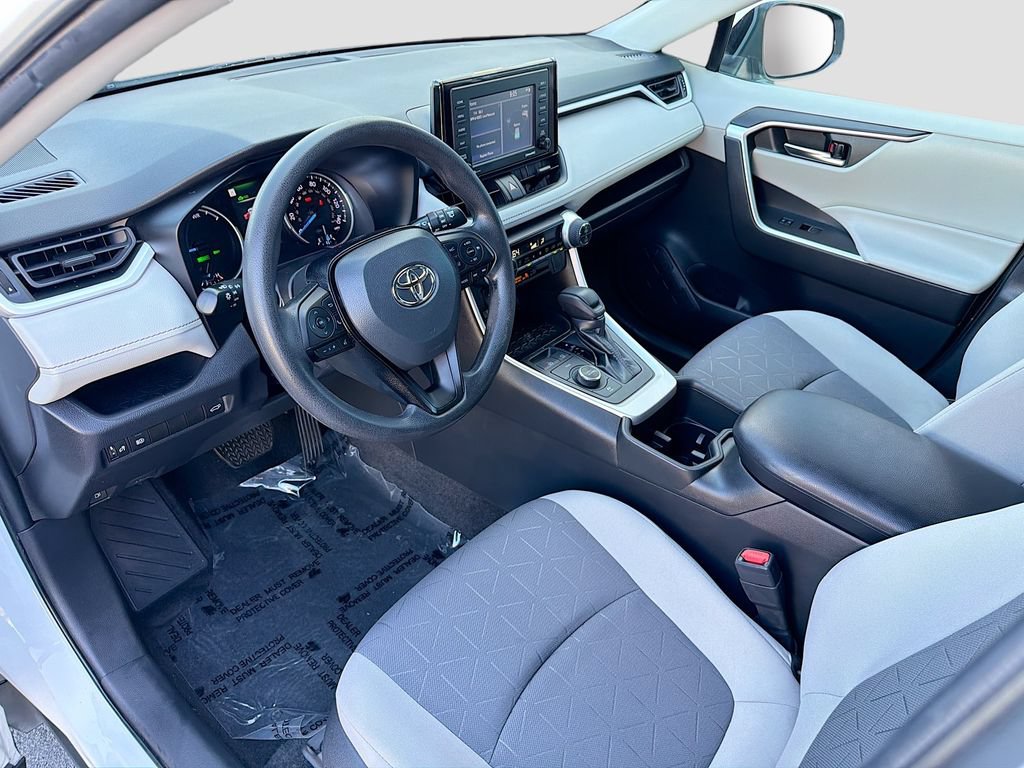 Used 2022 Toyota RAV4 XLE w/ Convenience Package AWD/4WD image 9