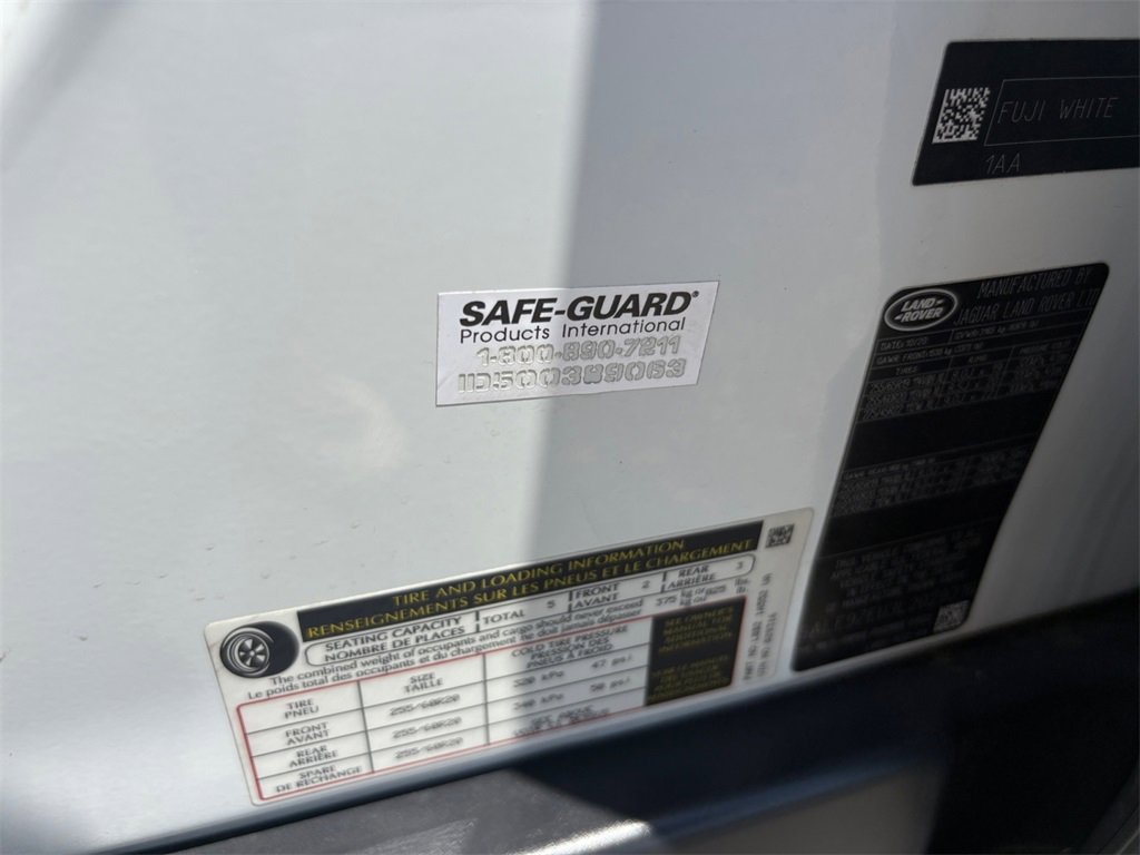 Used 2020 Land Rover Defender 110 HSE image 24