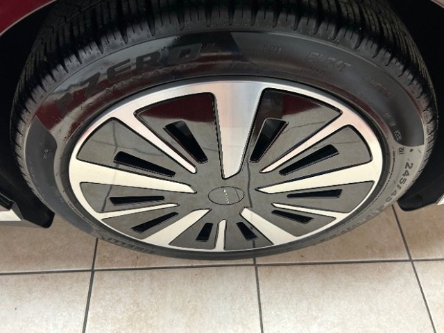 Used 2024 Lucid Air Touring image 27