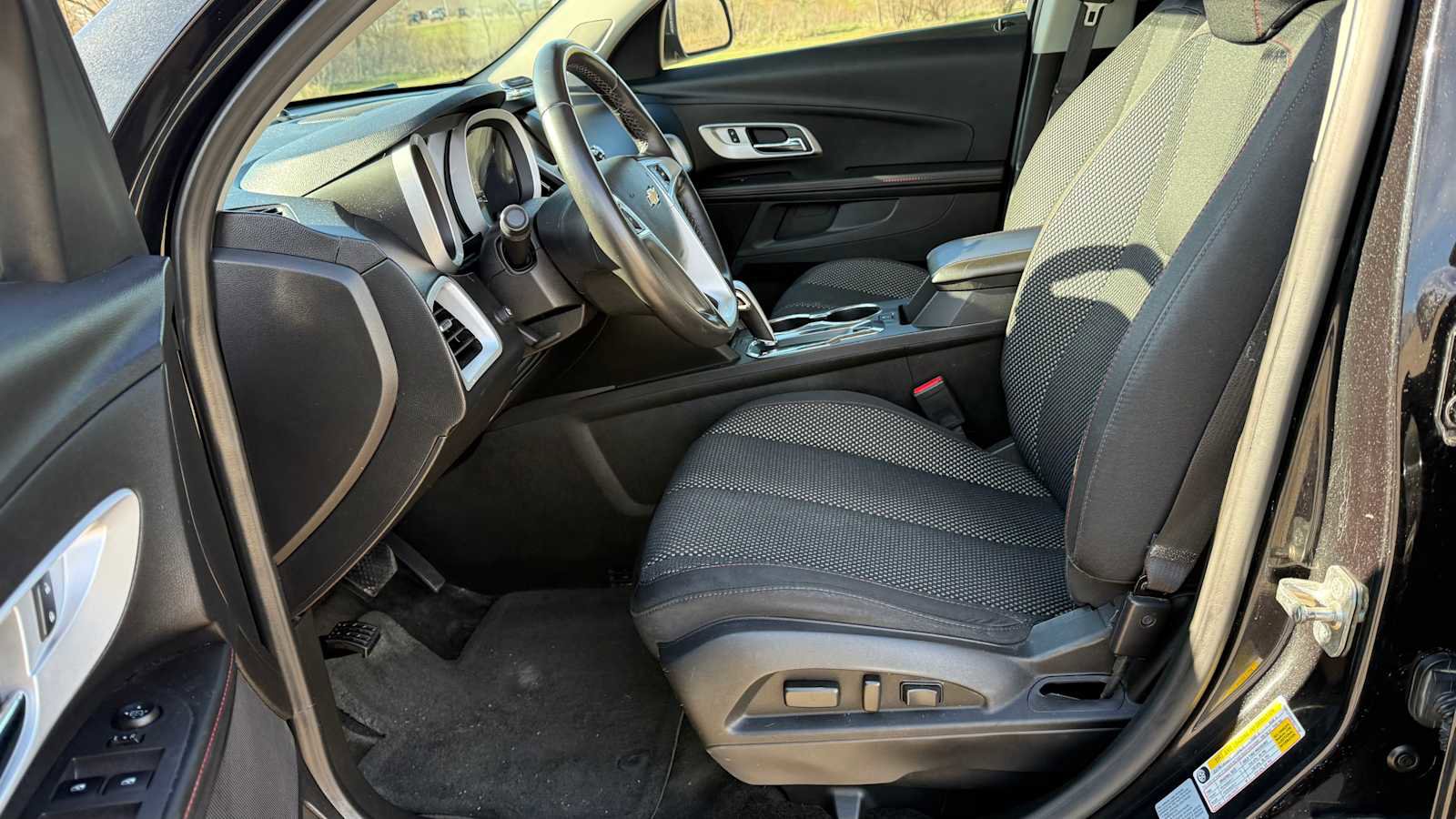 Used 2015 Chevrolet Equinox LT w/ Driver Convenience Package AWD/4WD image 7