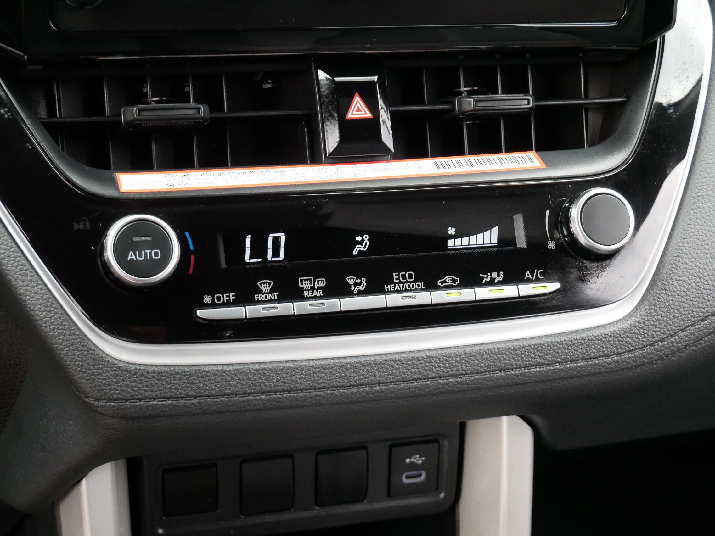 Used 2024 Toyota Corolla Cross AWD Hybrid image 23