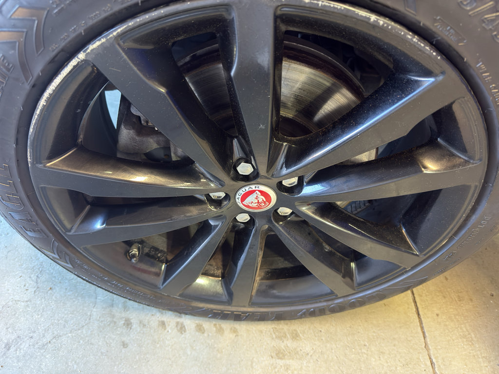 Used 2019 Jaguar E-PACE S AWD/4WD image 34