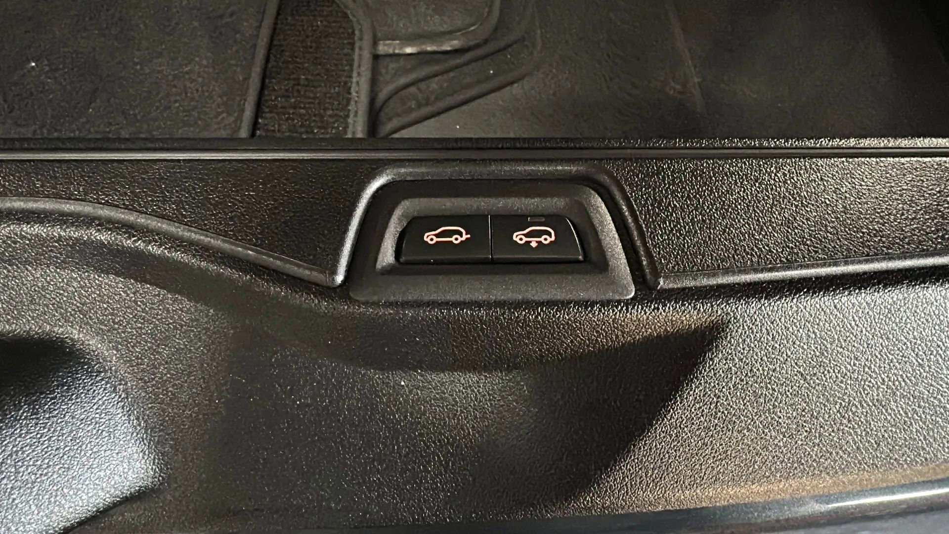 Used 2019 BMW X7 xDrive50i w/ Premium Package image 17