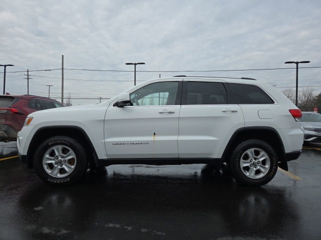 Used 2015 Jeep Grand Cherokee Laredo w/ Quick Order Package 23E image 4