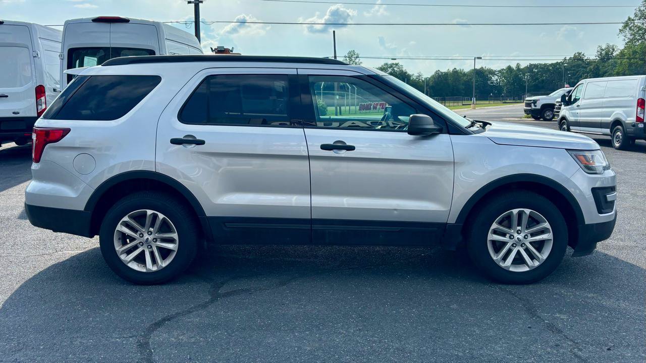 Used 2017 Ford Explorer 4WD image 5