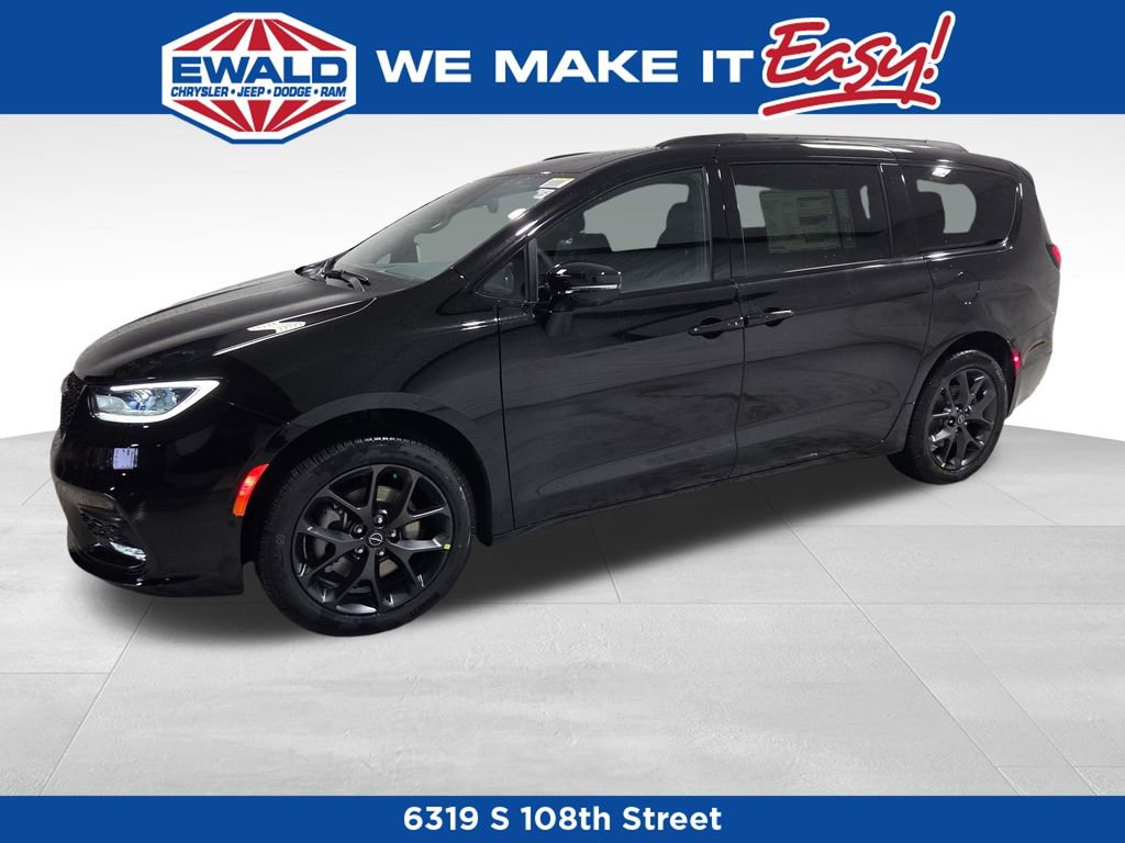 New 2026 Chrysler Pacifica Select w/ S Appearance Package AWD/4WD image 16