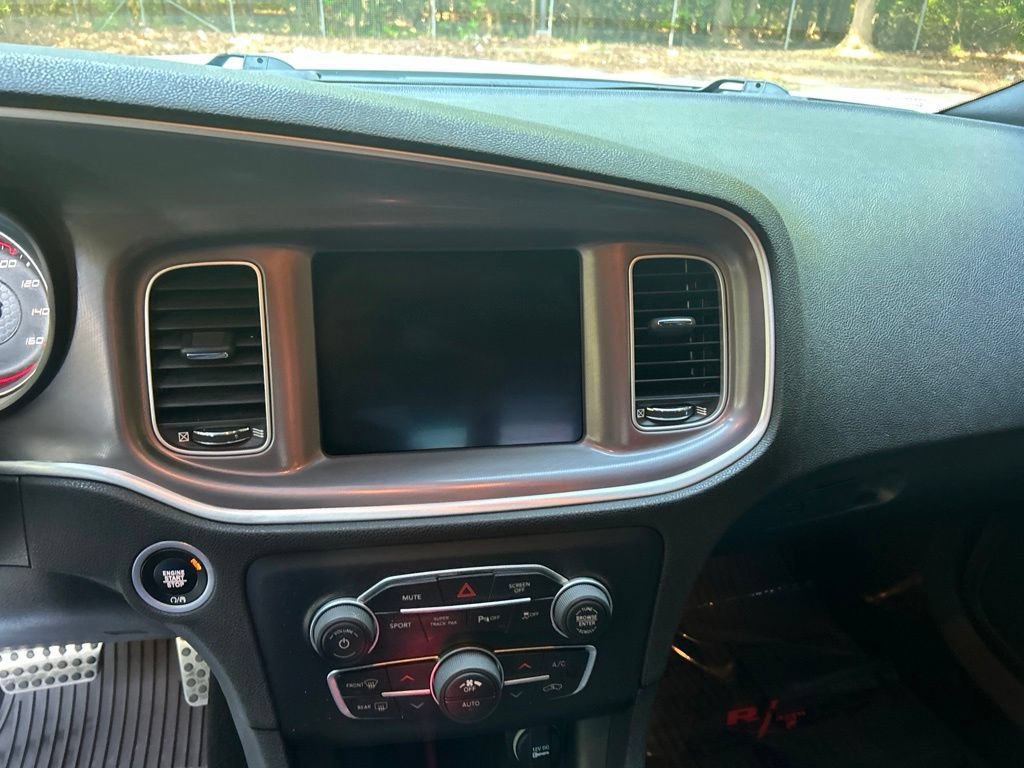 Used 2022 Dodge Charger R/T RWD image 19