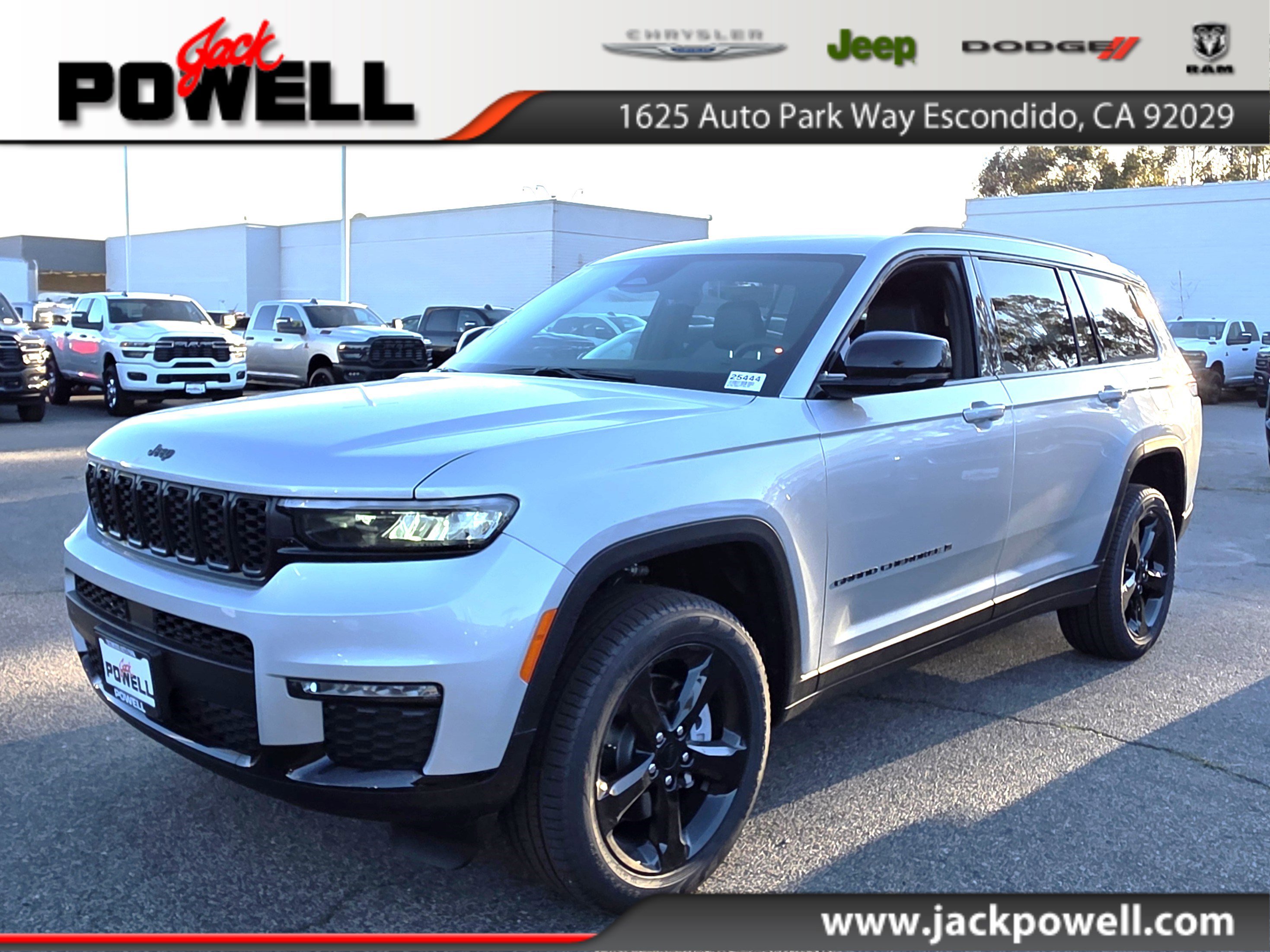 New 2025 Jeep Grand Cherokee L Limited w/ Black Appearance Package
