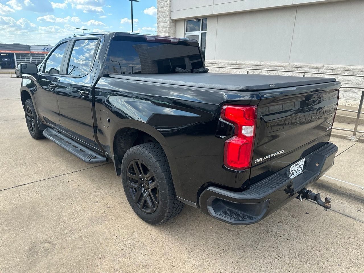 Used 2022 Chevrolet Silverado 1500 RST RWD image 9