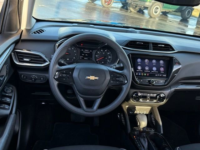 Used 2022 Chevrolet TrailBlazer LT w/ Convenience Package image 5