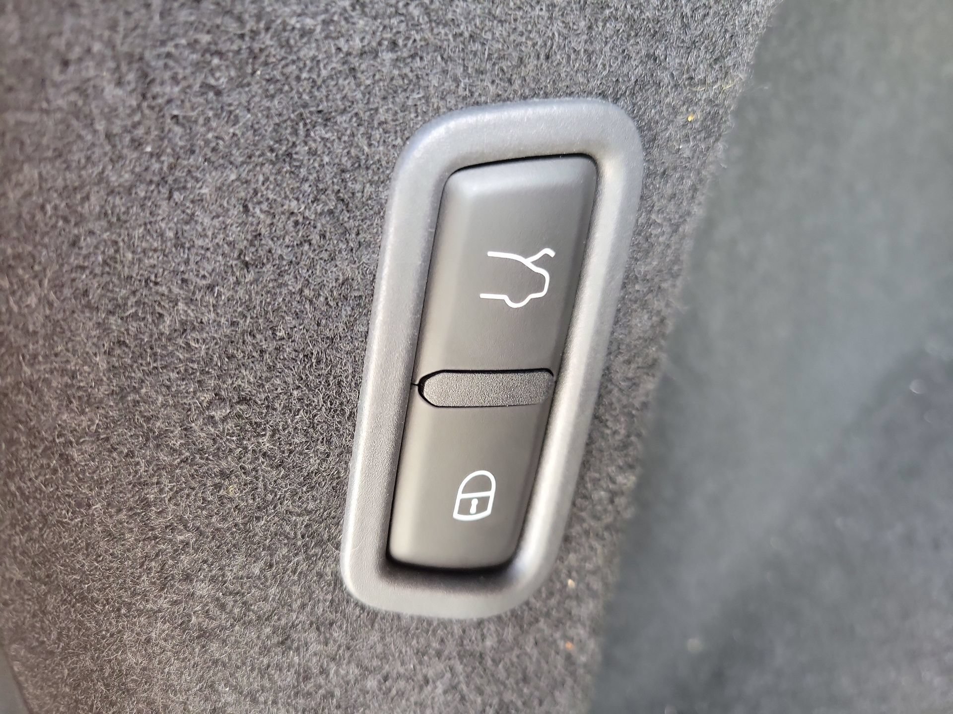 Used 2024 Maserati Levante Modena Ultima AWD/4WD image 13