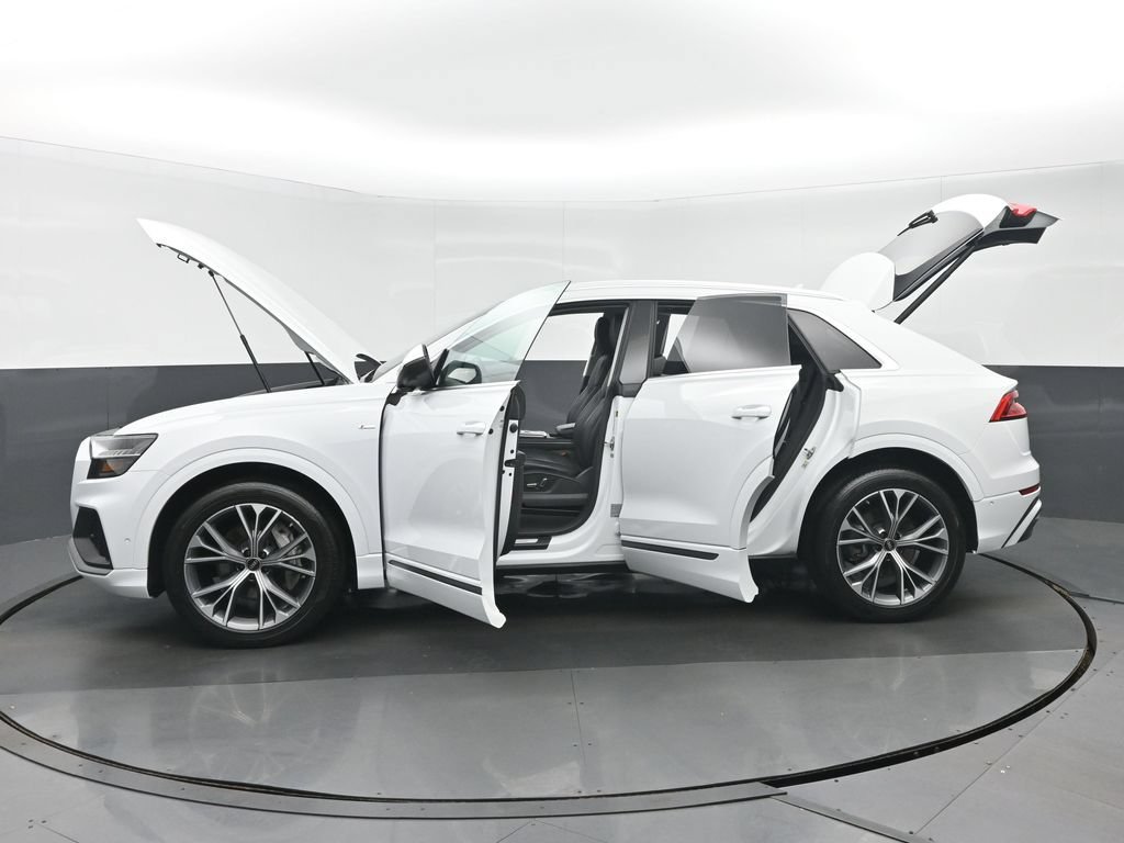 Used 2023 Audi Q8 Prestige w/ Prestige Package AWD/4WD image 40