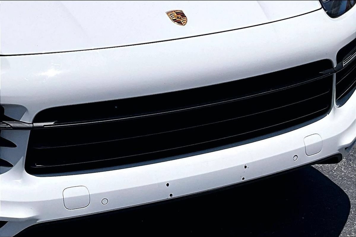 Used 2022 Porsche Cayenne AWD/4WD image 35