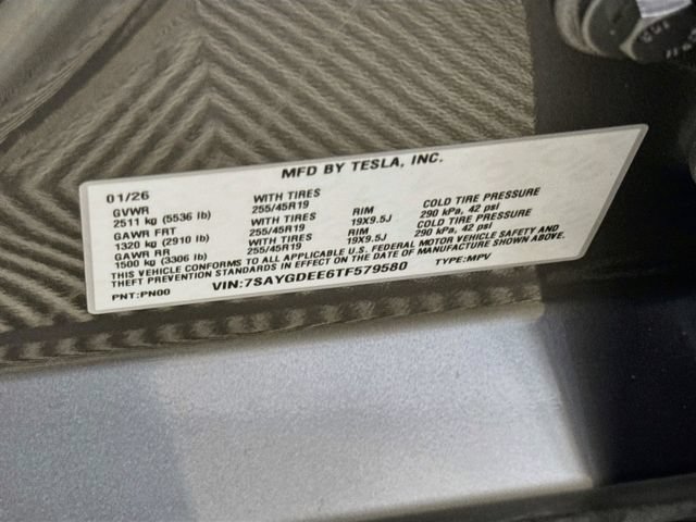 Used 2026 Tesla Model Y AWD image 32