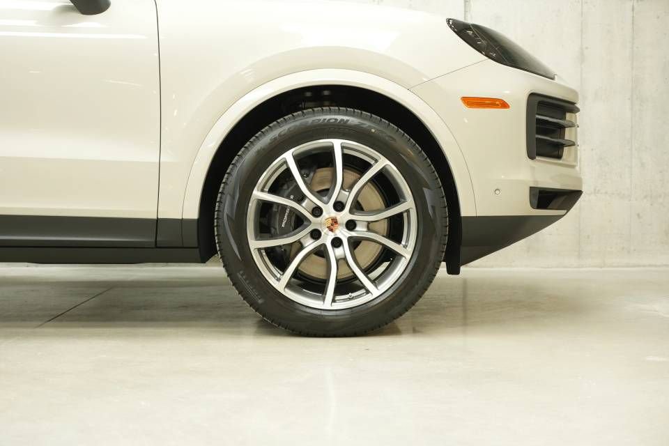 New 2026 Porsche Cayenne image 39