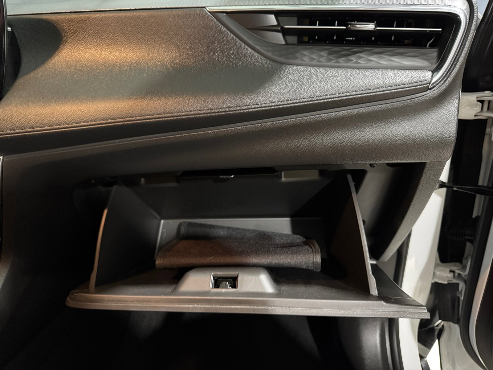 Used 2025 Buick Encore GX Sport Touring w/ Comfort Package image 21