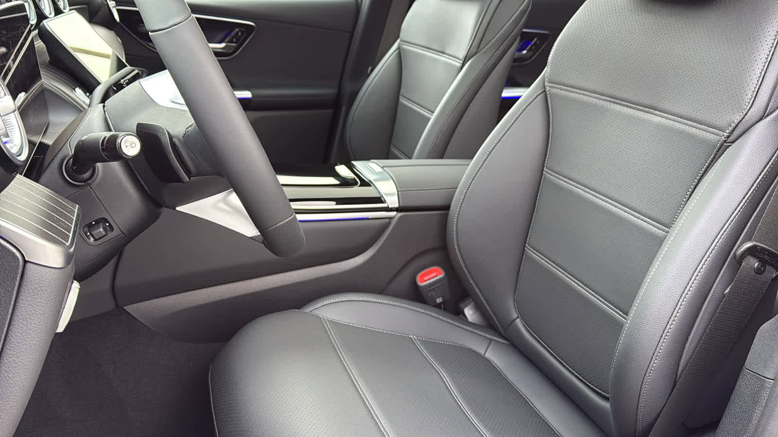 New 2026 Mercedes-Benz GLC 300 4MATIC image 27