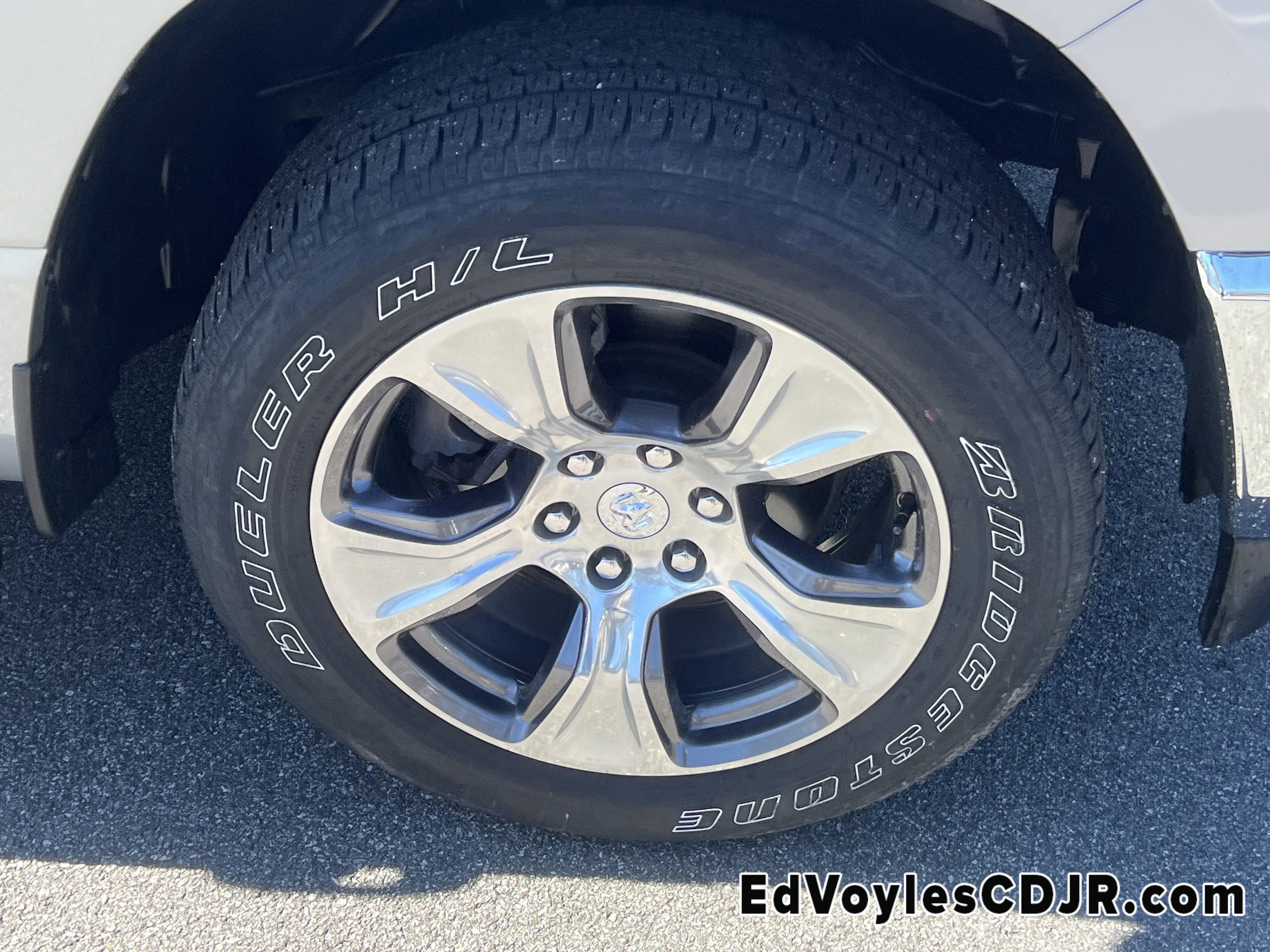 Used 2023 RAM 1500 Laramie image 16