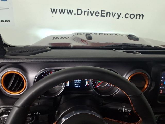Used 2021 Jeep Gladiator Mojave w/ LED Lighting Group AWD/4WD image 27