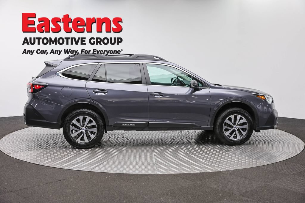 Used 2022 Subaru Outback Premium AWD/4WD image 4