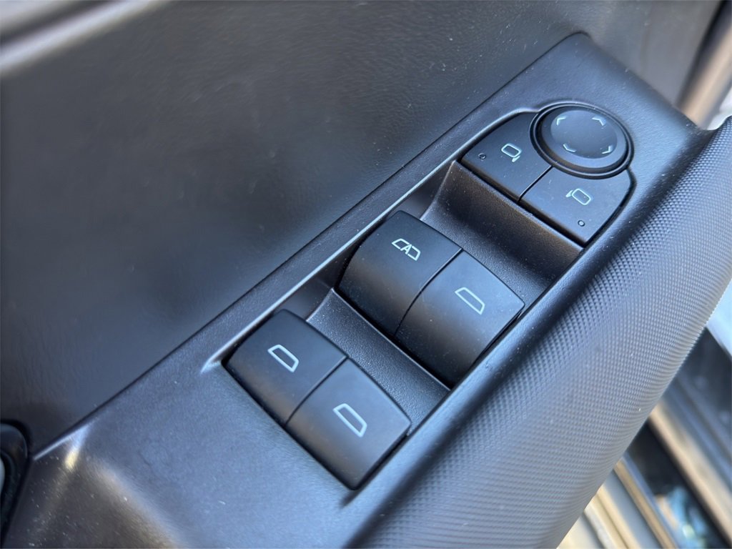 Used 2025 Chevrolet Colorado Z71 w/ Technology Package image 10