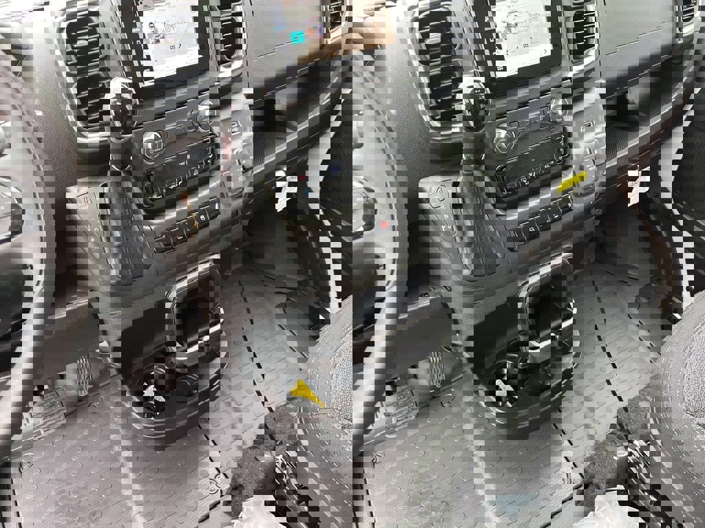 New 2026 RAM ProMaster 2500 w/ Quick Order Package 22G SLT image 10