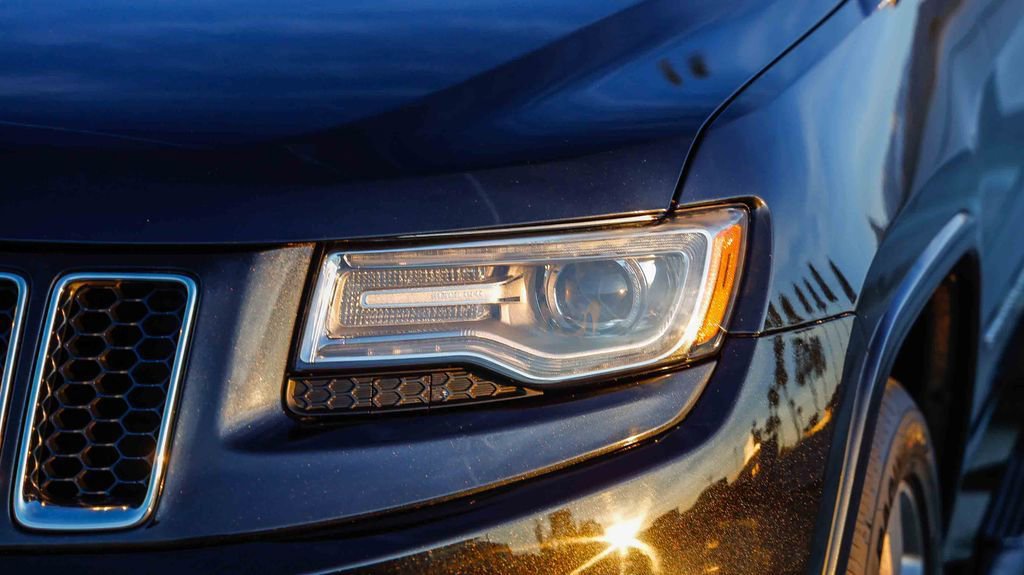 Used 2015 Jeep Grand Cherokee Overland image 5