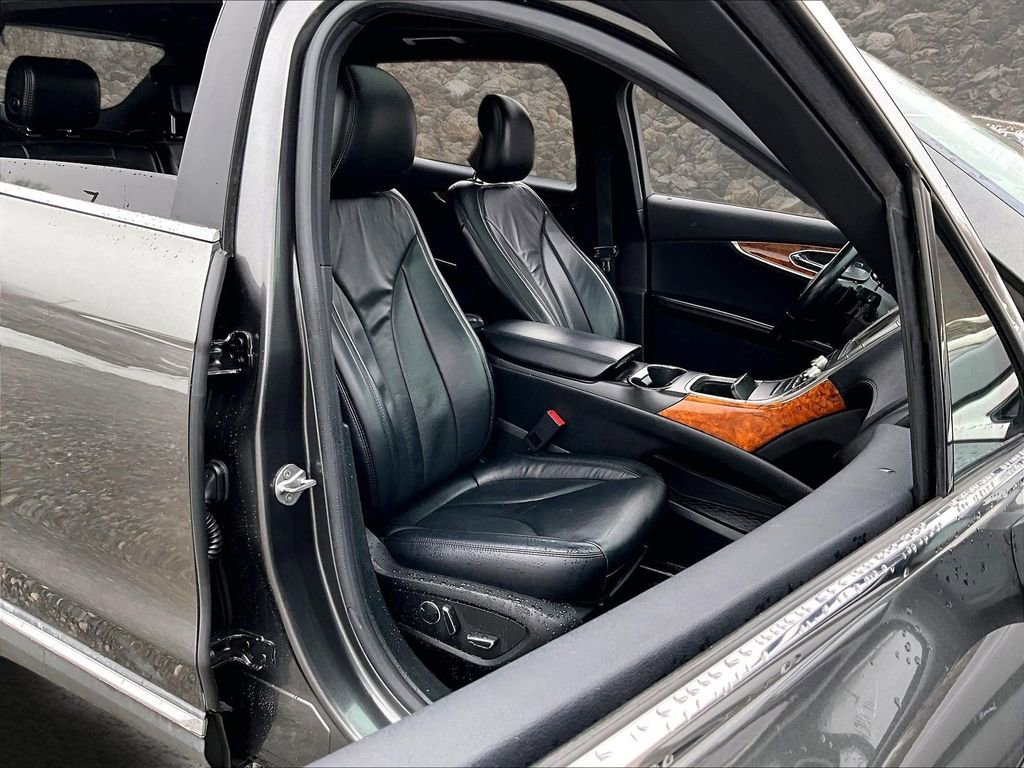 Used 2019 Lincoln Nautilus Select image 7