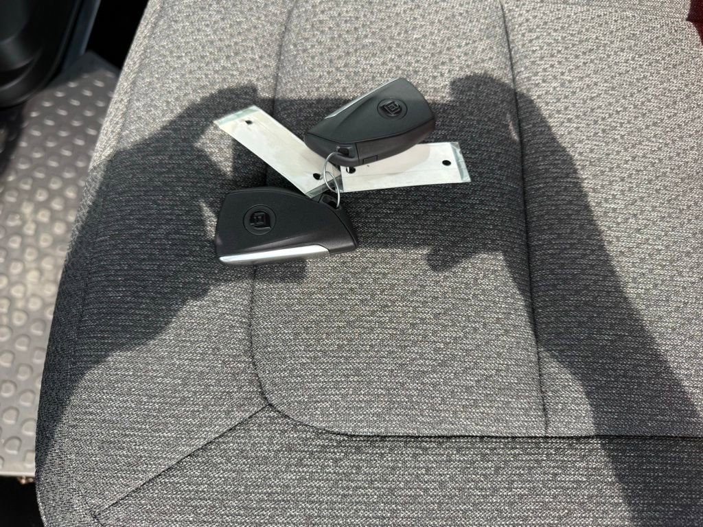 Used 2024 Chevrolet Brightdrop 600 w/ Commercial Equipment Package AWD/4WD image 28