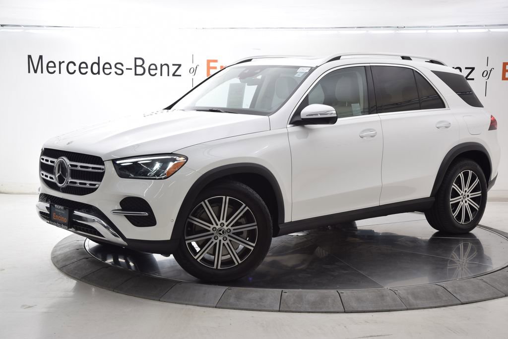 Used 2025 Mercedes-Benz GLE 450e 4MATIC image 2