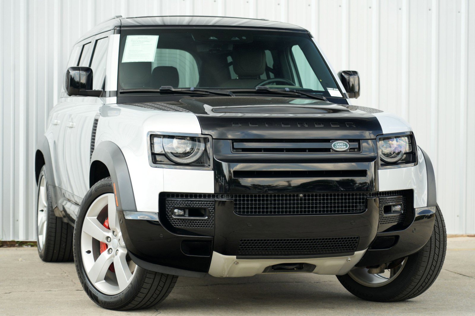 Used 2023 Land Rover Defender 110 X image 4