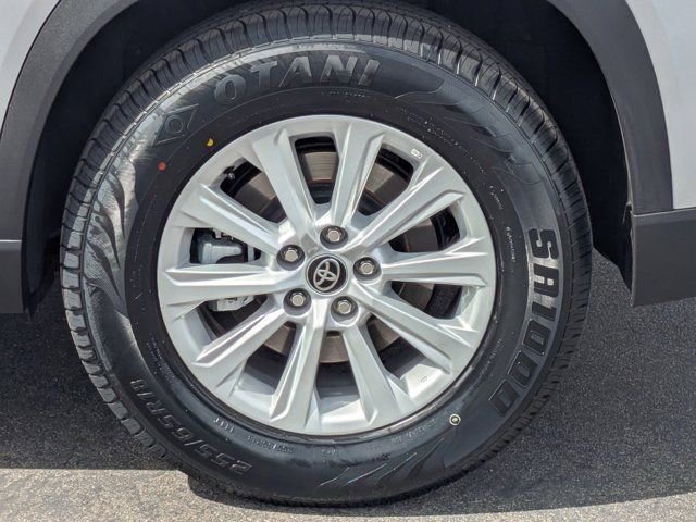 Used 2024 Toyota Grand Highlander XLE image 12