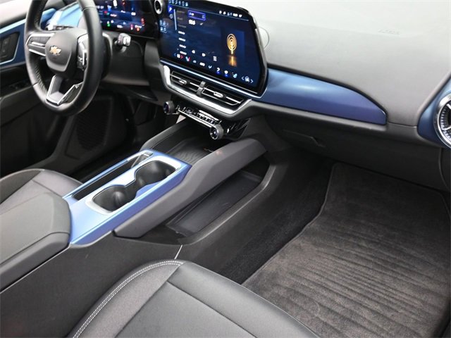 Used 2025 Chevrolet Equinox EV LT w/ Convenience Package image 23