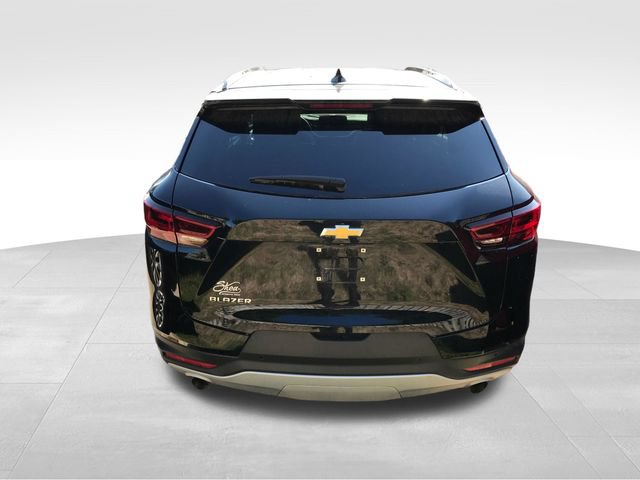Certified 2024 Chevrolet Blazer LT w/ Convenience Package FWD image 32