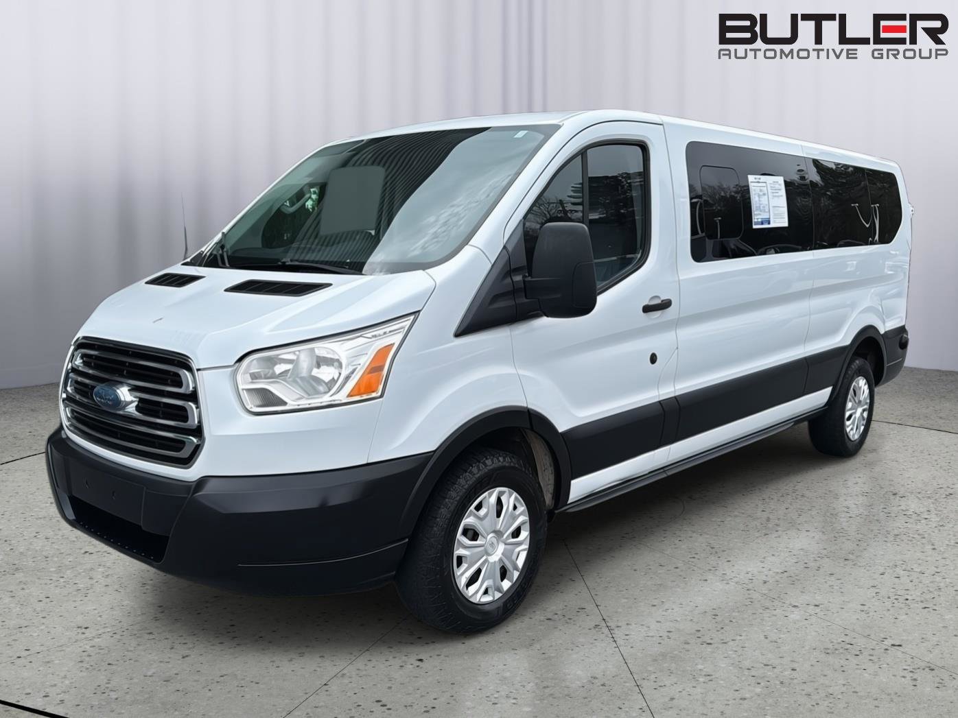 Used 2019 Ford Transit 350 XLT RWD image 1