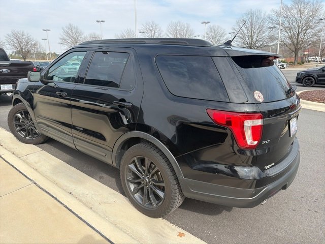Used 2018 Ford Explorer XLT w/ Equipment Group 202A image 15
