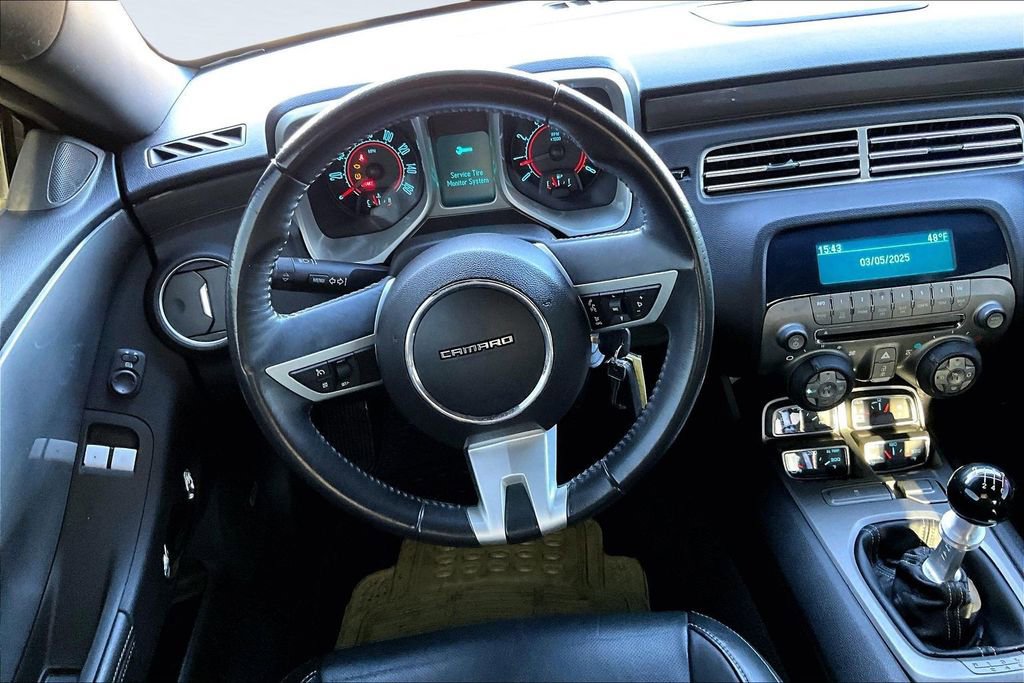 Used 2010 Chevrolet Camaro LT w/ RS Package RWD image 5