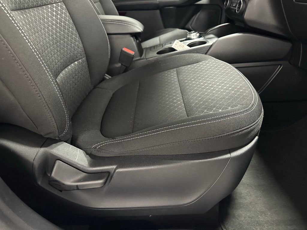 Used 2025 Ford Escape Active image 52