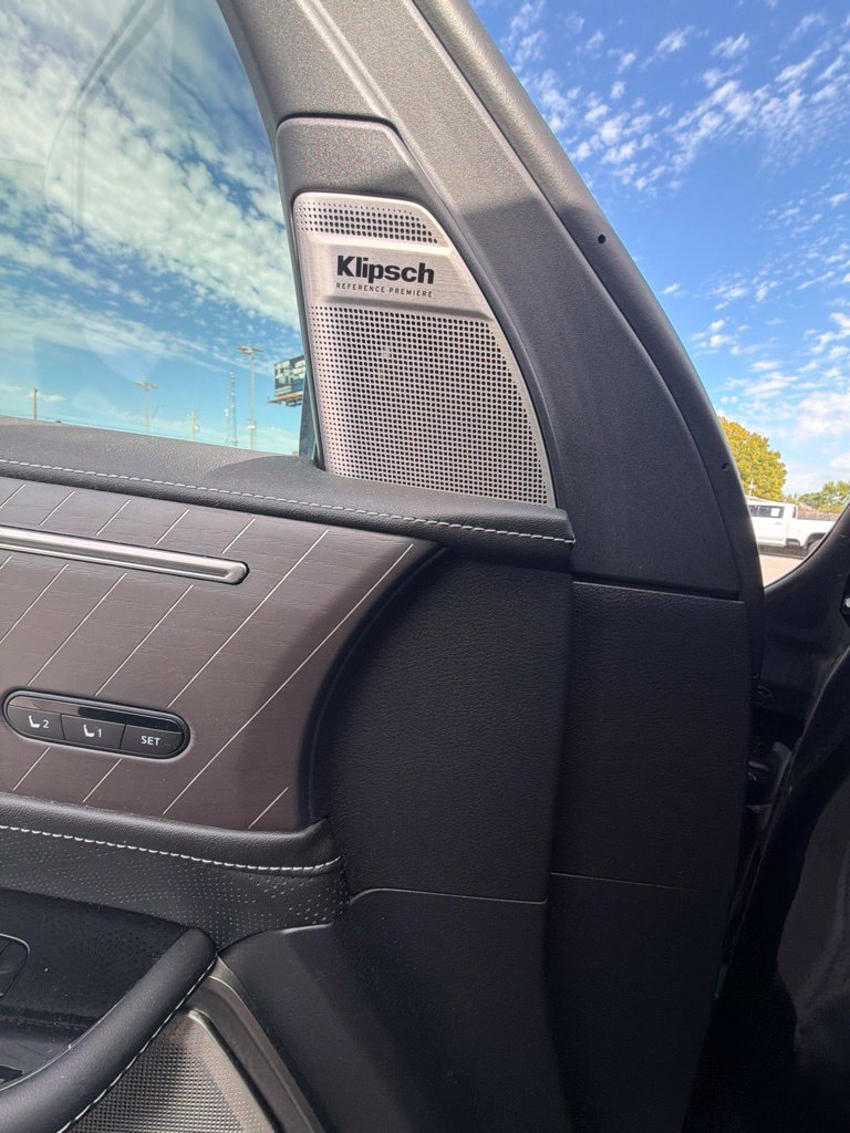 Used 2025 INFINITI QX80 Autograph w/ Premium Cargo Package AWD/4WD image 16