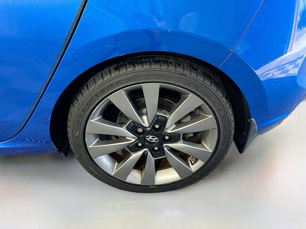 Used 2018 Hyundai Elantra GT Sport image 28