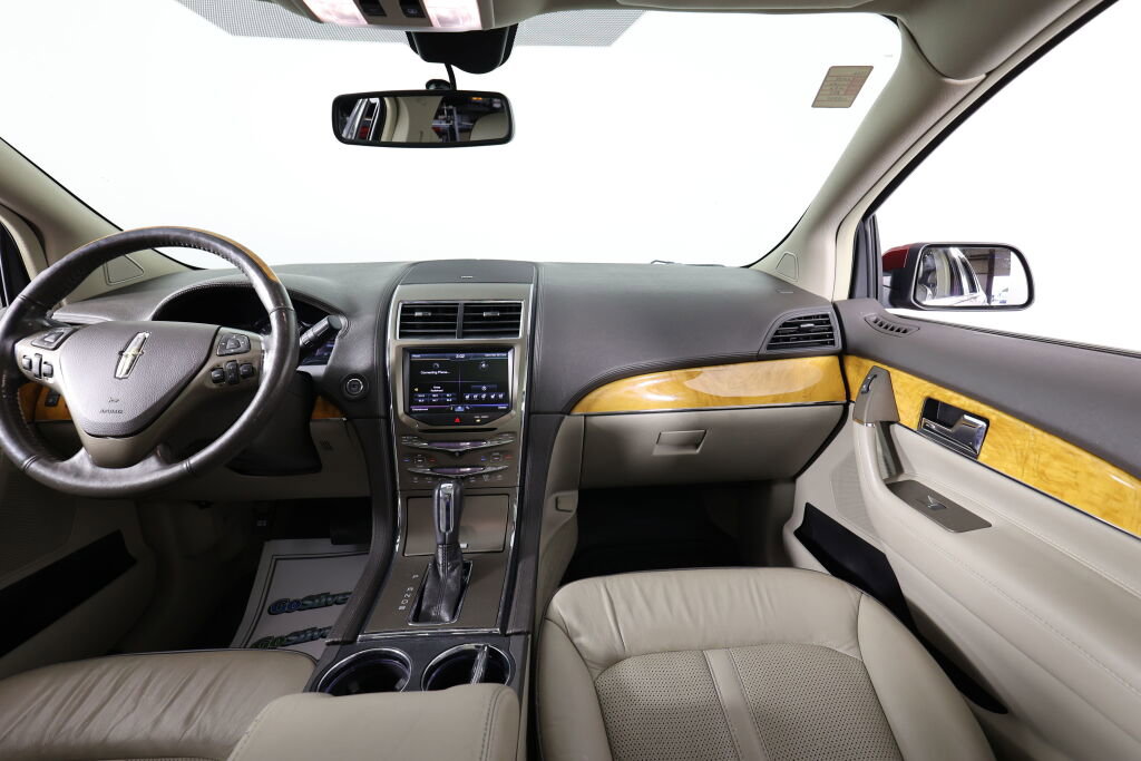 Used 2014 Lincoln MKX AWD w/ Equipment Group 102A image 30