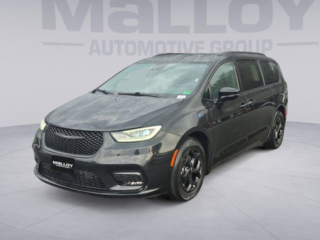 Used 2024 Chrysler Pacifica Premium image 1