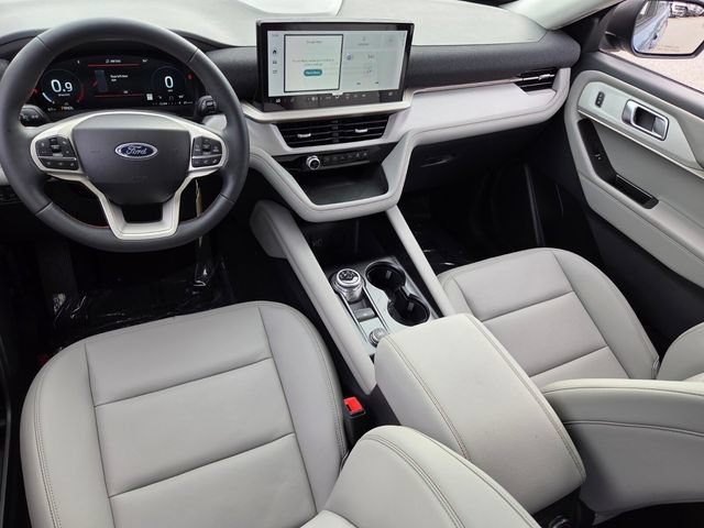 New 2026 Ford Explorer Active w/ Active Comfort Package RWD image 8
