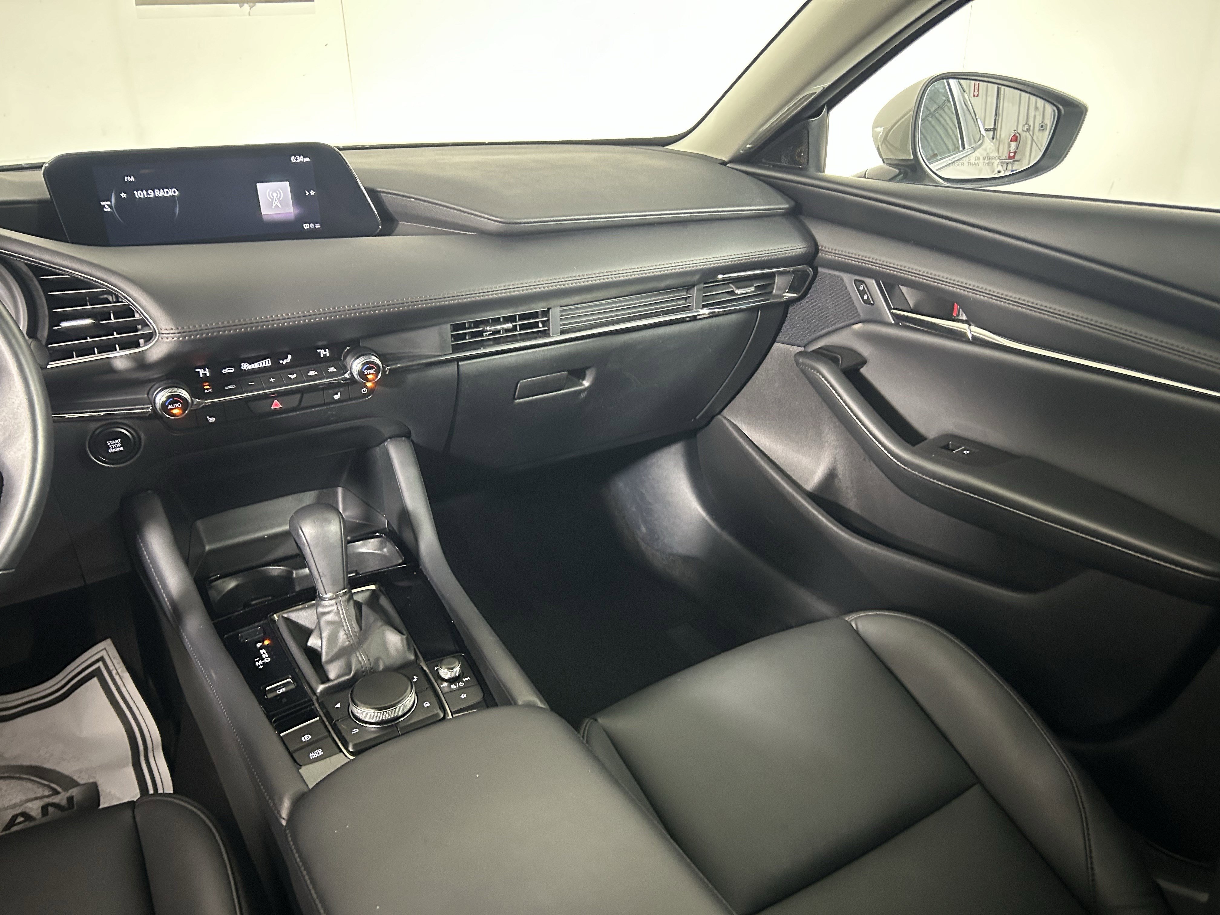 Used 2025 MAZDA MAZDA3 s image 39