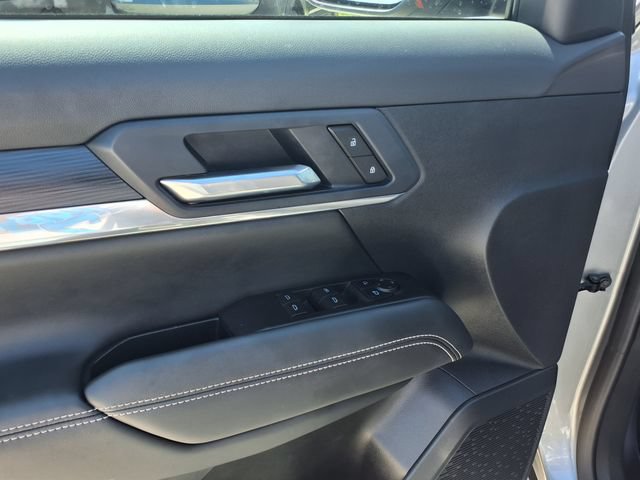 Used 2026 GMC Terrain Elevation w/ Technology Package II FWD image 31