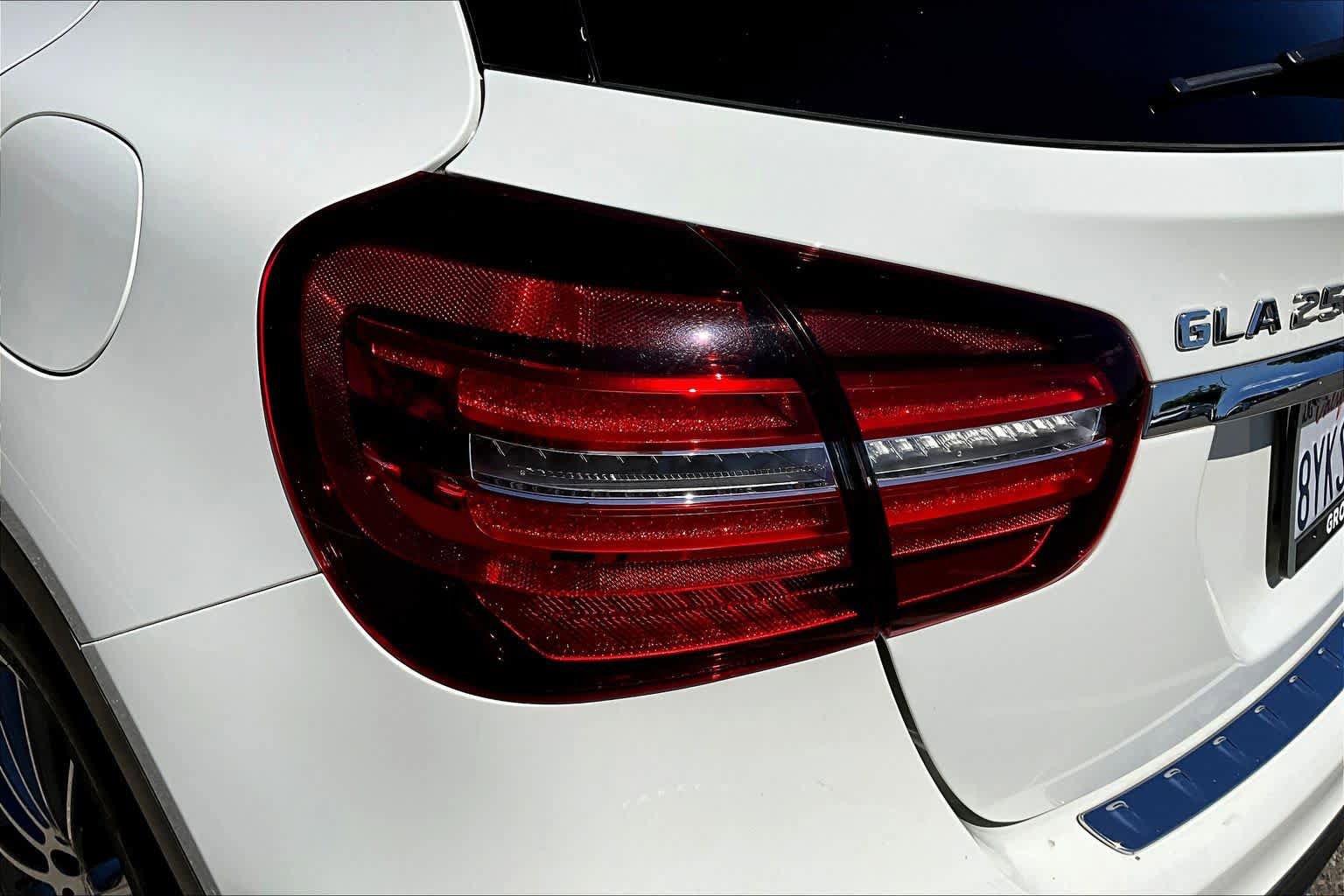 Used 2018 Mercedes-Benz GLA 250 image 28