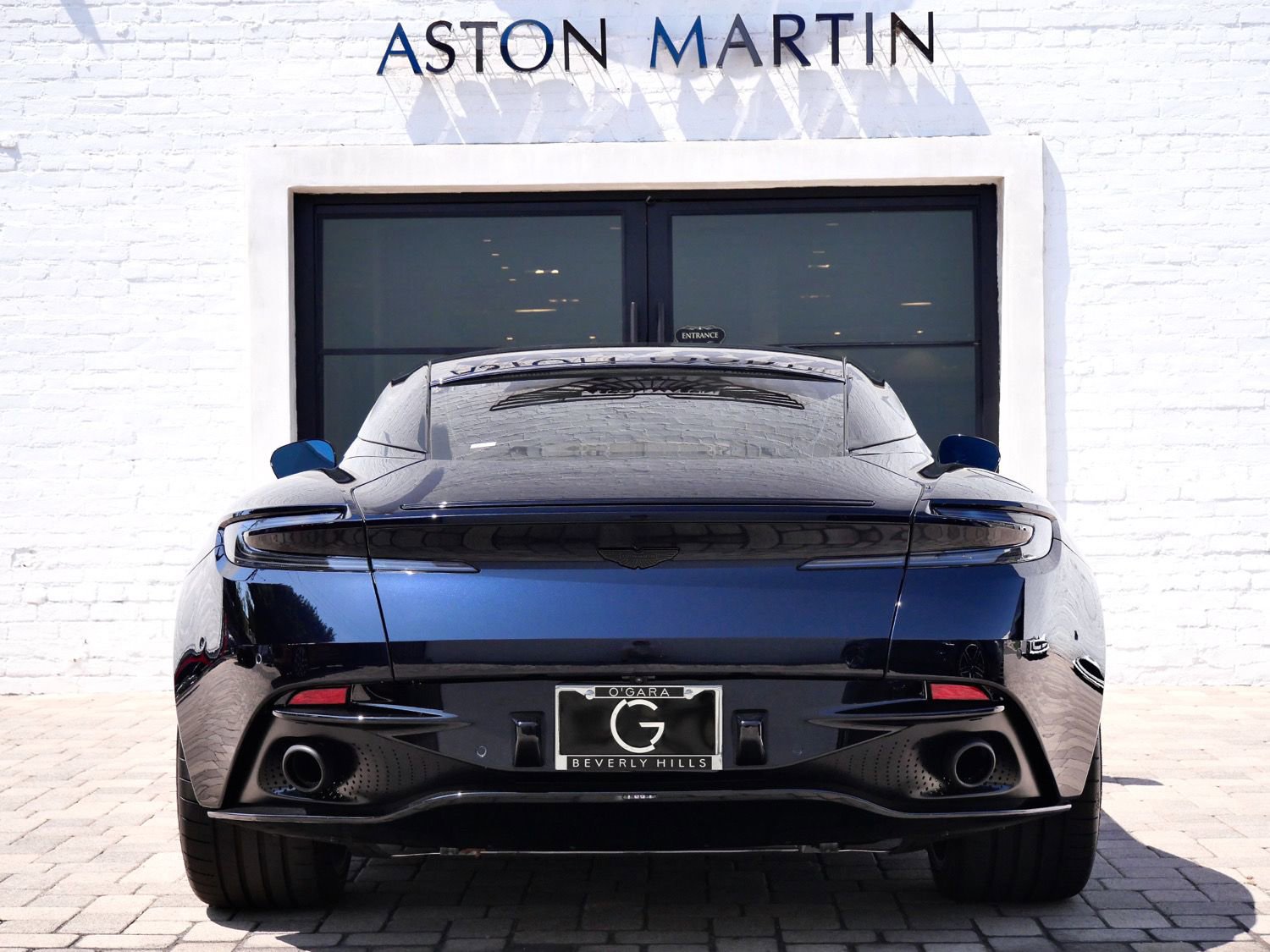 Used 2025 Aston Martin DB12 Coupe RWD image 8