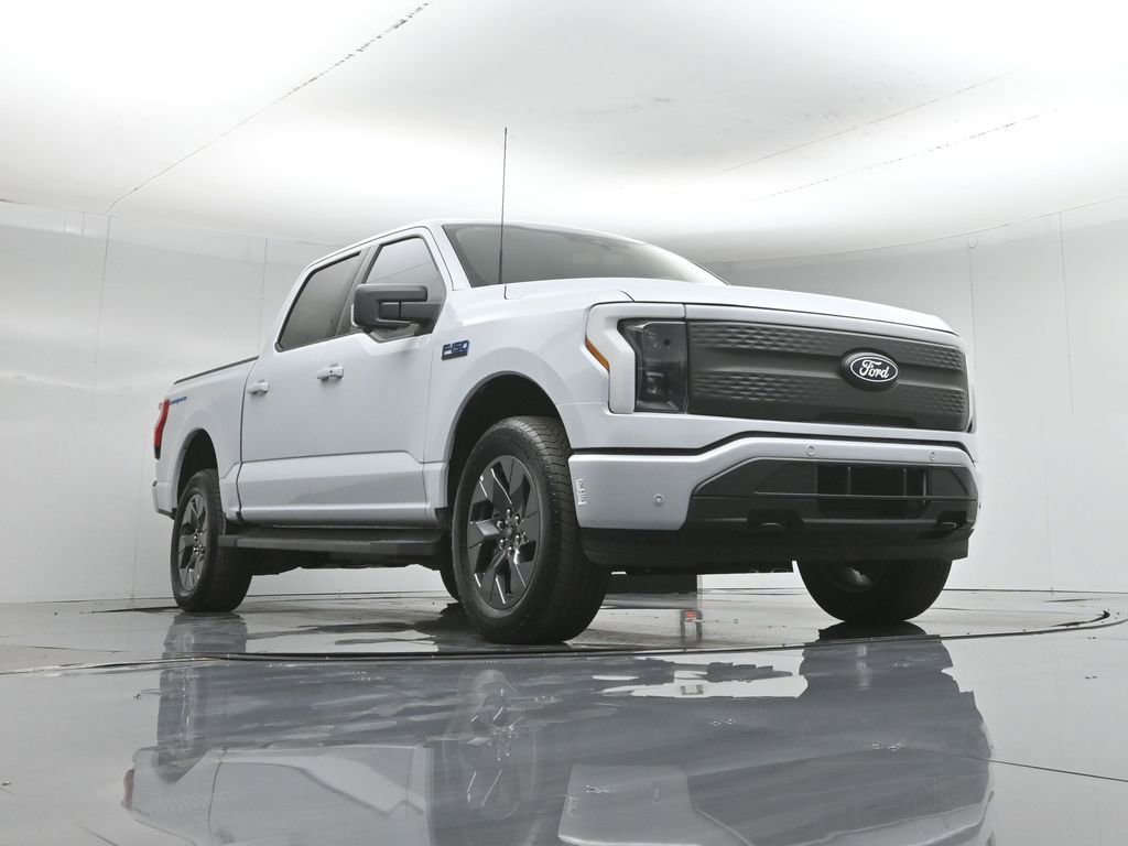 New 2025 Ford F150 Lightning Flash AWD/4WD image 46